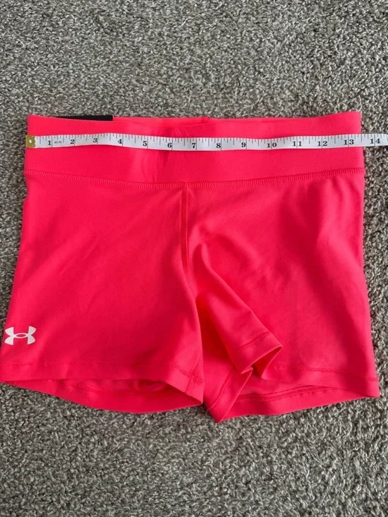 UNDER ARMOUR | Compression Mid Rise Shorty - Size Medium - Picture 5 of 9